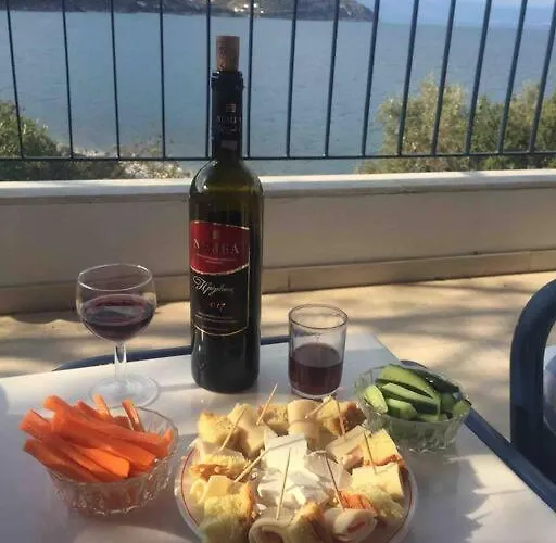 Apartment Breathtaking Oceanfront View & Private *