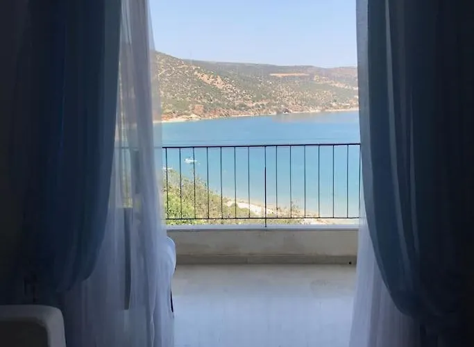 Breathtaking Oceanfront View & Private Xiropigado