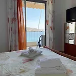 Breathtaking Oceanfront View & Private 시로피가도