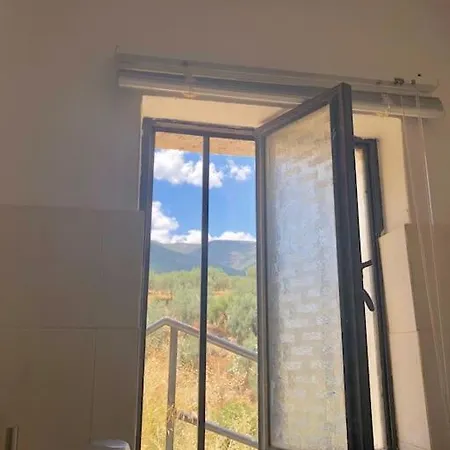 Apartment Breathtaking Oceanfront View & Private Xiropigado