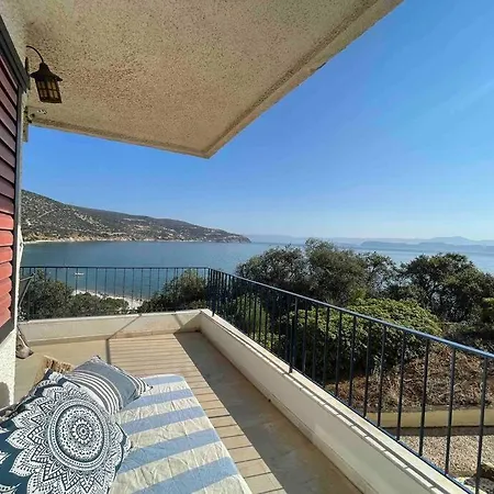 아파트 Breathtaking Oceanfront View & Private