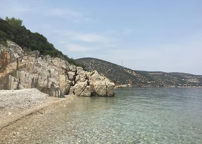 Breathtaking Oceanfront View & Private 아파트