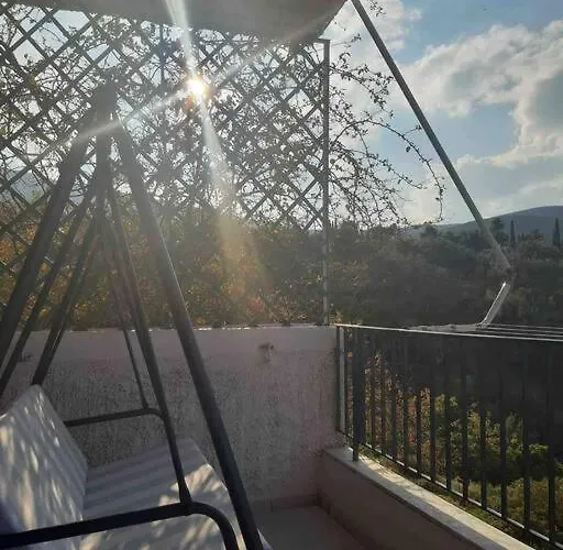 Breathtaking Oceanfront View & Private