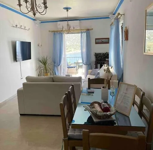 Breathtaking Oceanfront View & Private